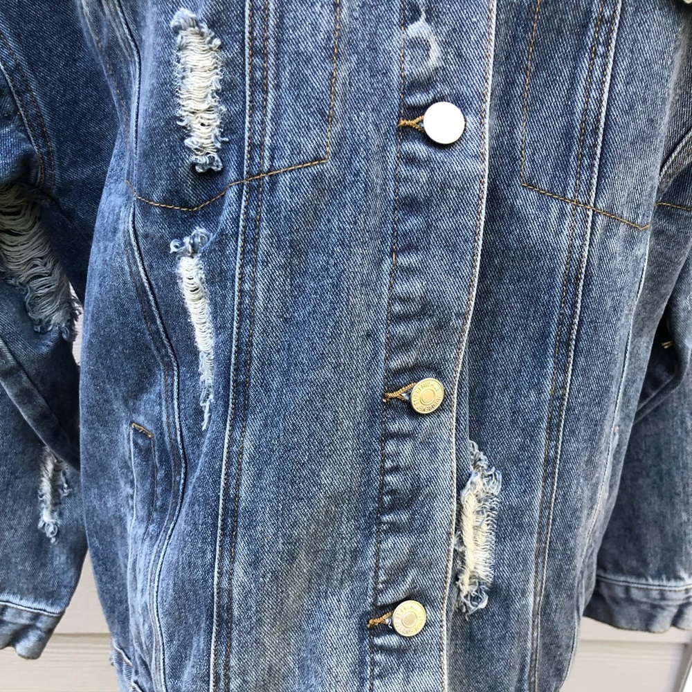 FOREVER 21 DISTRESSED JEAN JACKET SIZE SMALL - Picture 8 of 12